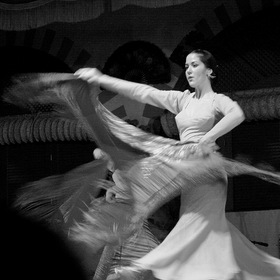 Фламенко, танец с шалью