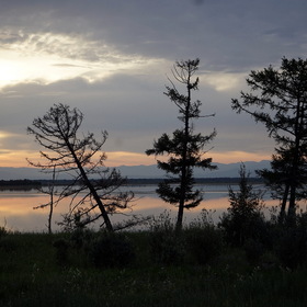 Рассвет на озере Тере-Холь. Тува.